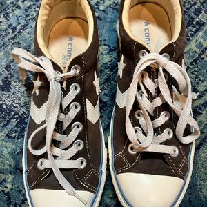 Brown suede Chick Taylors, size 39